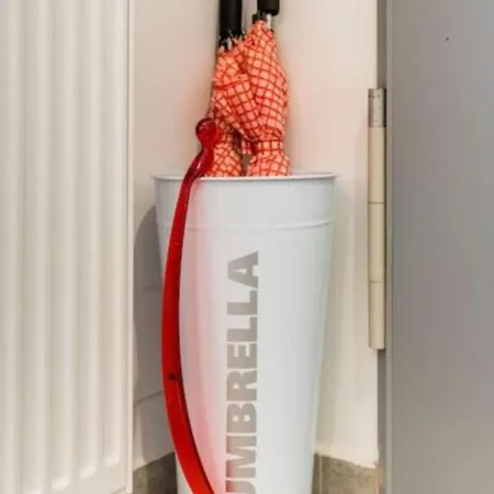 **design & Center Apartment**