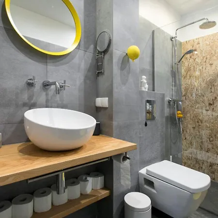公寓 **design & Center Apartment**